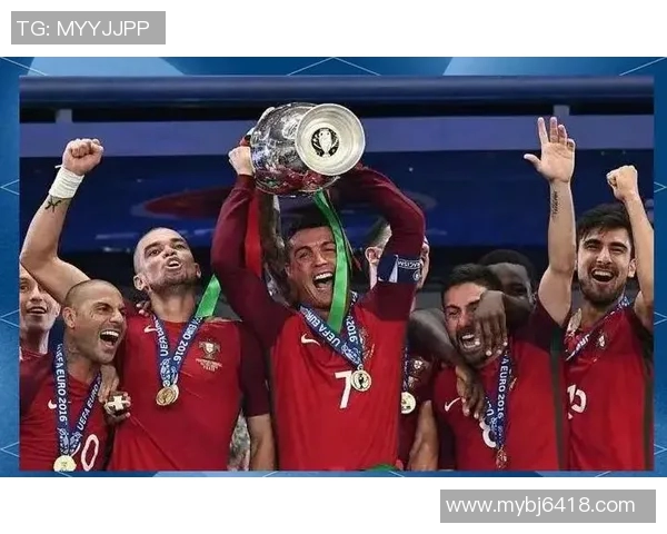 昔日足球巨星的辉煌岁月与精彩瞬间回顾